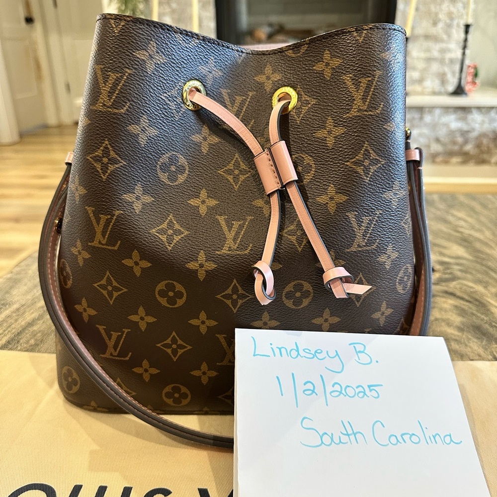 Louis Vuitton NeoNoe MM Rose Poudre